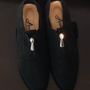 Ladies ANNIE Black Suede Booties w/Zipper - 8WW